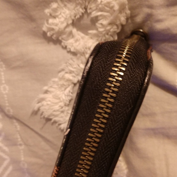 THIRTY-ONE All About the Benjamins large Wallet - Picture 5 of 14